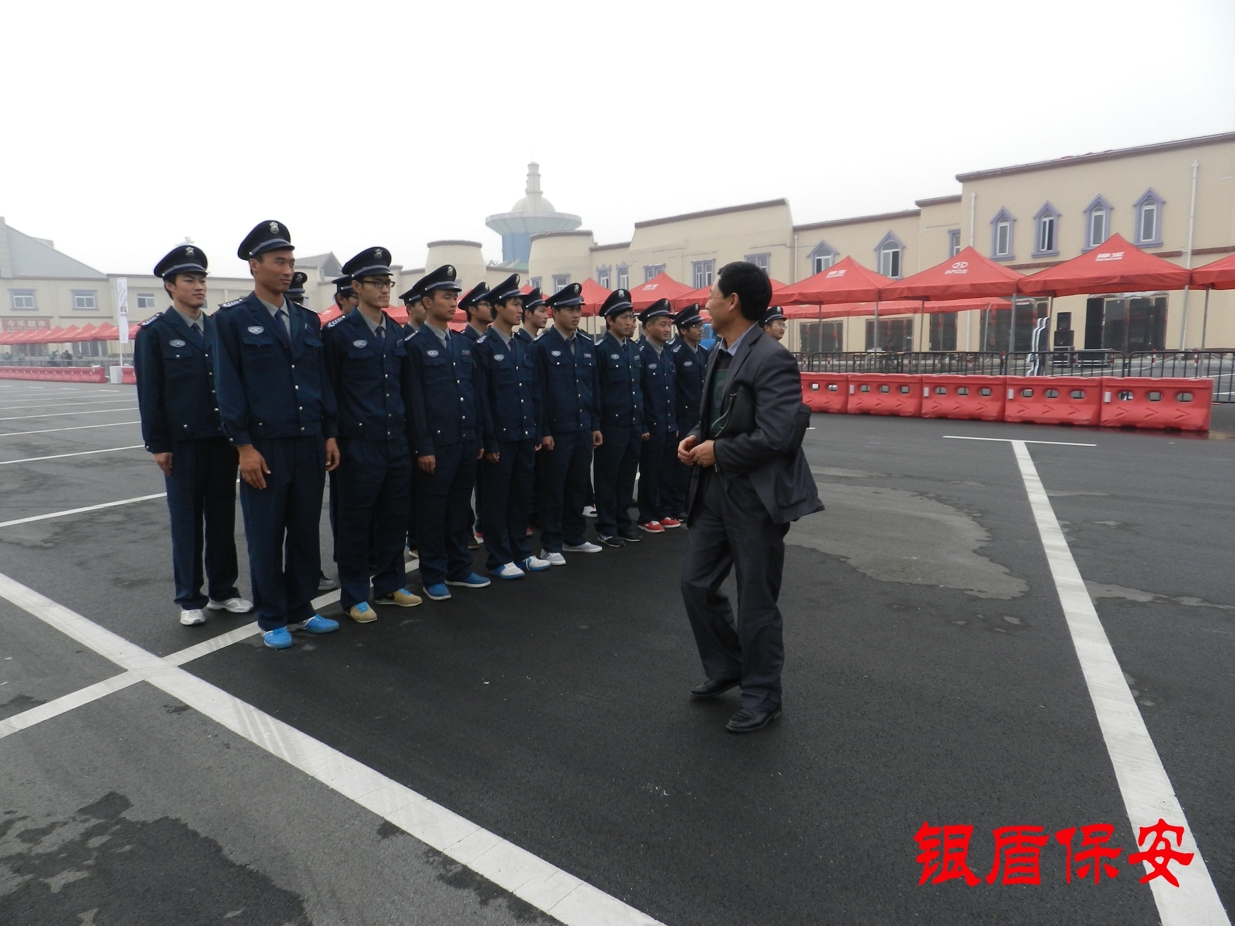 北京紳寶系列車展六安銀盾保安提供安保
